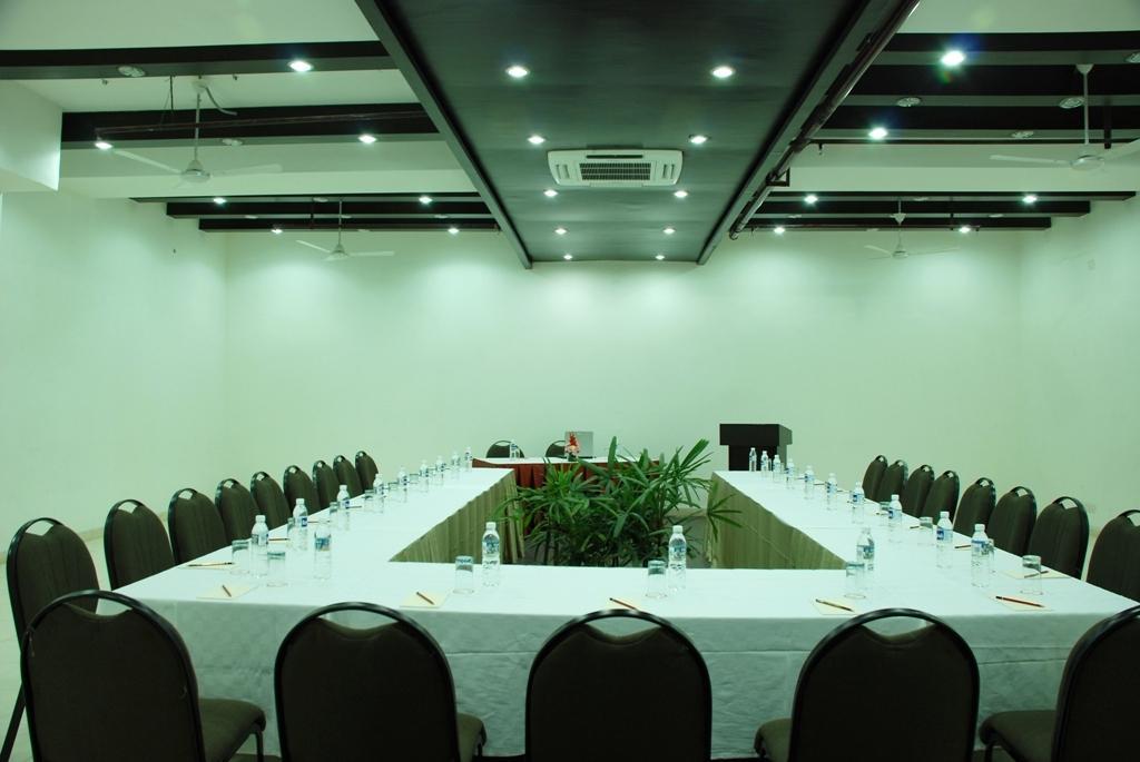 Jht Hotels New Delhi Luaran gambar